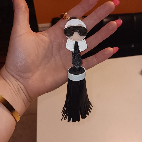 Keychain Tassel Man- *Karl Lagerfeld* - Picture 2 of 3
